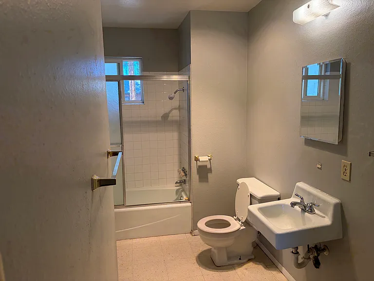 716 Brimhall Pl #4 — Photo 3