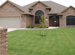 509 Grizzly Ln, Enid, OK 73703