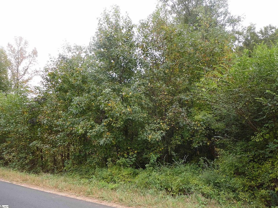 2nd image of 381 Turner Rd