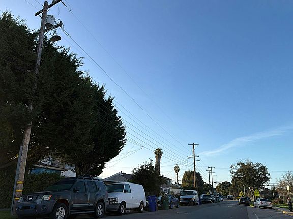 5th image of 3311 Wall Ave