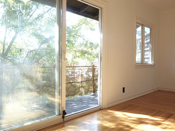 5th image of 2254 N Cahuenga Blvd APT 12