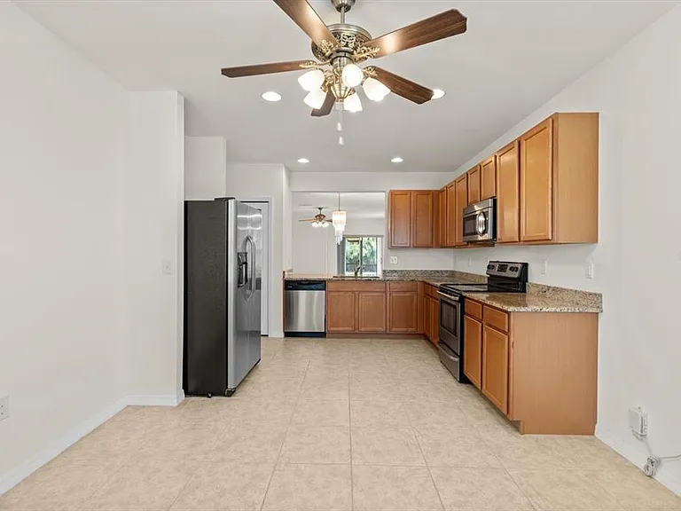 8932 Excelsior Pl — Photo 12