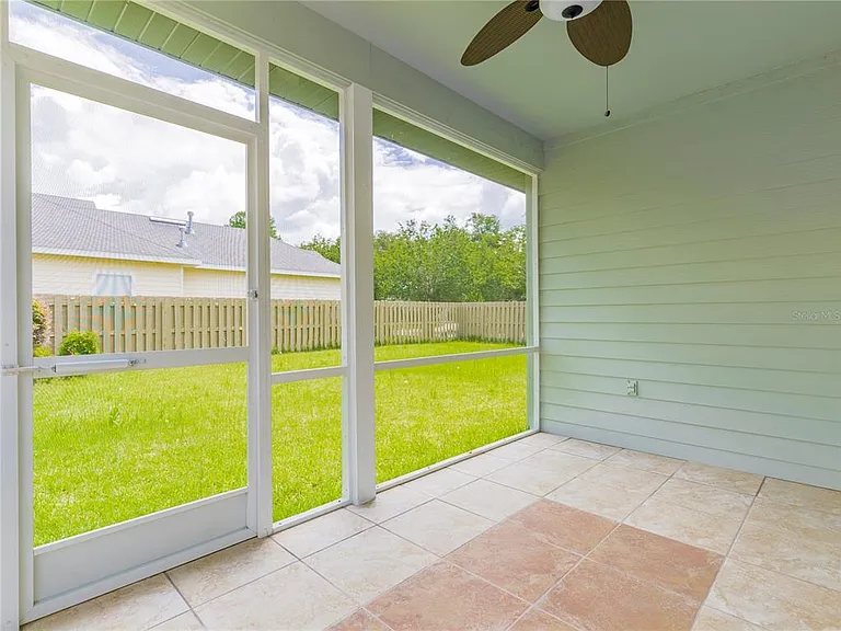7595 SW 84th Dr — Photo 17