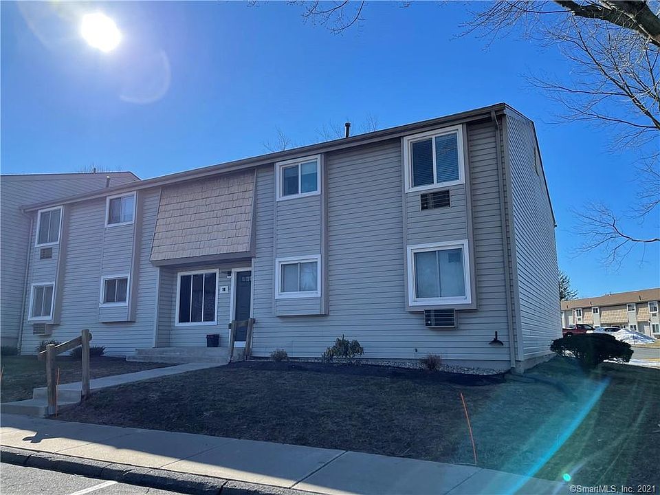 1st image of 16 Carillon Dr APT D