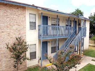 1630 W Woodlawn Ave APT 4, San Antonio, TX 78201