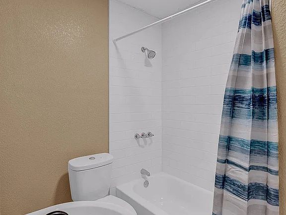4th image of 2016 SW 12th St