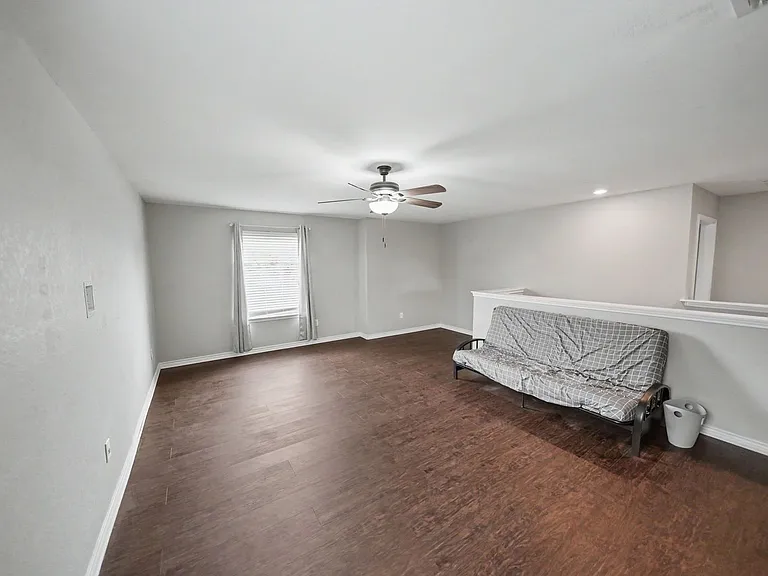 9406 Copperway — Photo 28