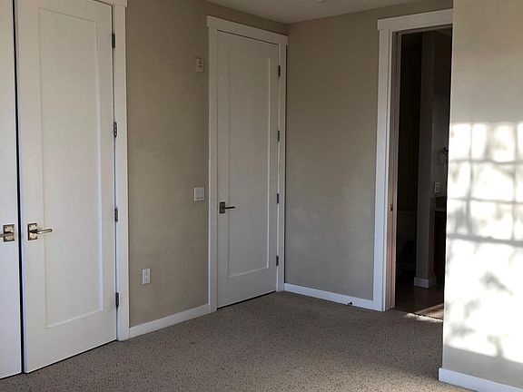 3rd image of 20 Madison Ave APT 313