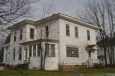 1st image of 218 W Lincoln Ave