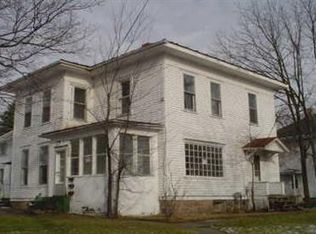 218 W Lincoln Ave, Ionia, MI 48846