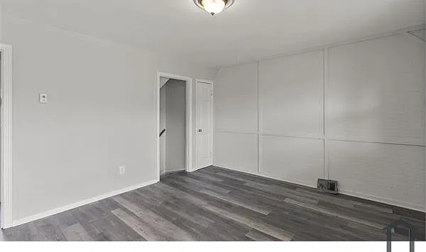 8059 Gray Haven Rd — Photo 5