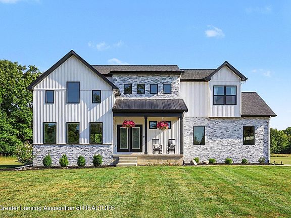 3rd image of 5732 McCue Rd