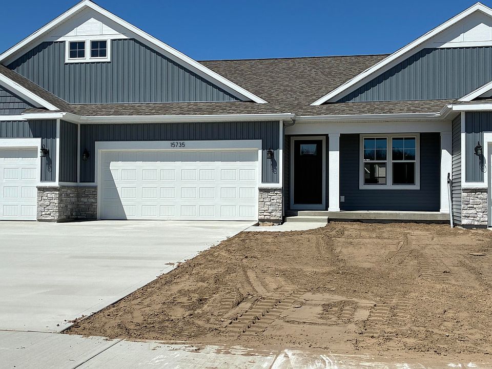1st image of 15735 Hawley Dr #32