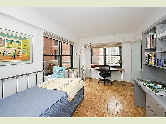 Sold by Stribling | media 4