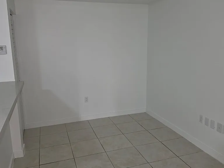 7280 NW 114th Ave #305 — Photo 10