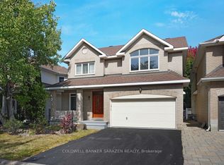 5 Escade Dr, Ottawa, ON K2G 6R9