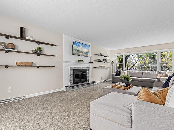 4th image of 6903 Rosemary Rd