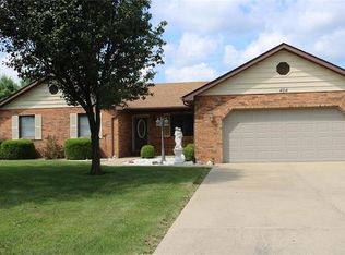 428 Saint Sabre Dr, Belleville, IL