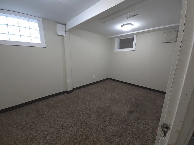 1430 Frederick Blvd — Photo 26