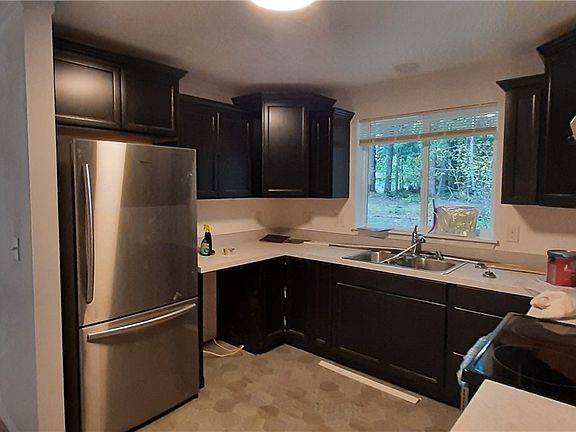 4th image of 22546 Clearland Ln SE