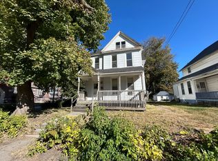 1427 Marquette St, Davenport, IA 52804