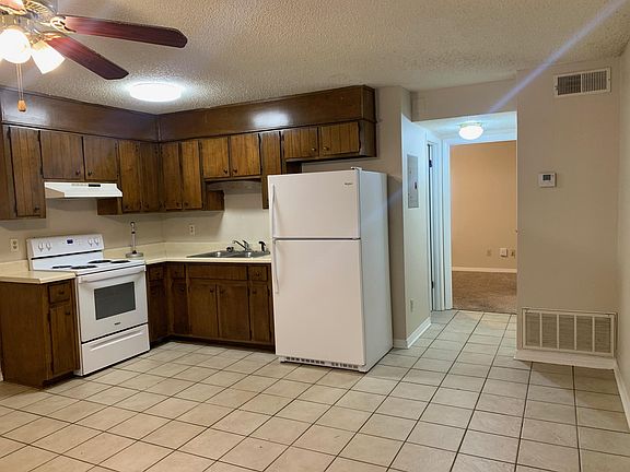 2nd image of 6035 Dogwood Dr