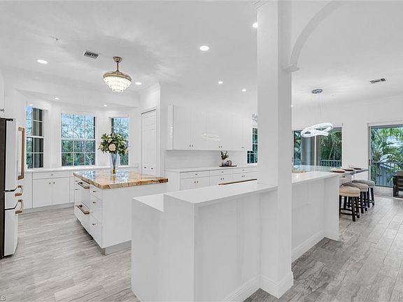 5th image of 5040 Yacht Harbor CIR #6-201