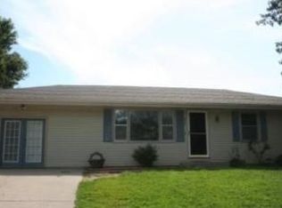 806 Tanyard Dr, Wellington, MO 64097