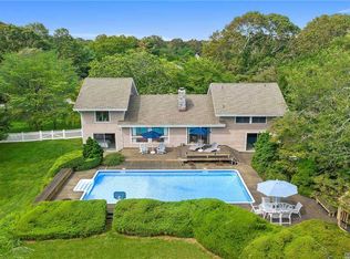 16 Bridle Path, Remsenburg, NY 11960