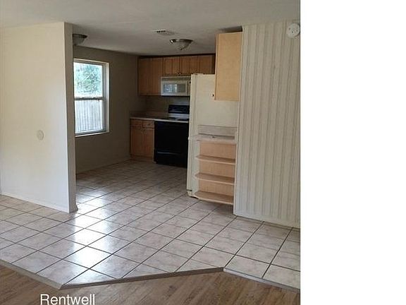 3rd image of 6709 49th Ave N