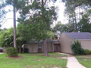 2nd image of 107 Kensington Dr