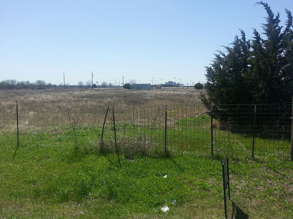 2nd image of 510 S Kowald Ln