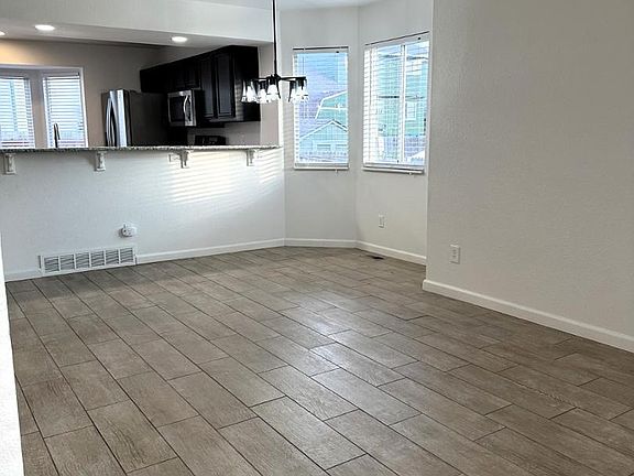 3rd image of 1155 Pond Side Dr