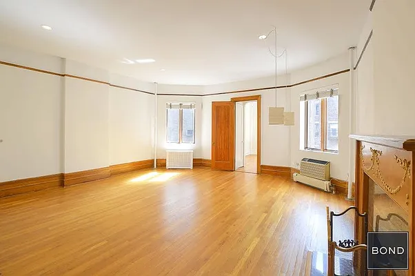 Rented by Bond New York | media 24