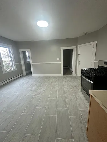 172 Glen St Photo 1