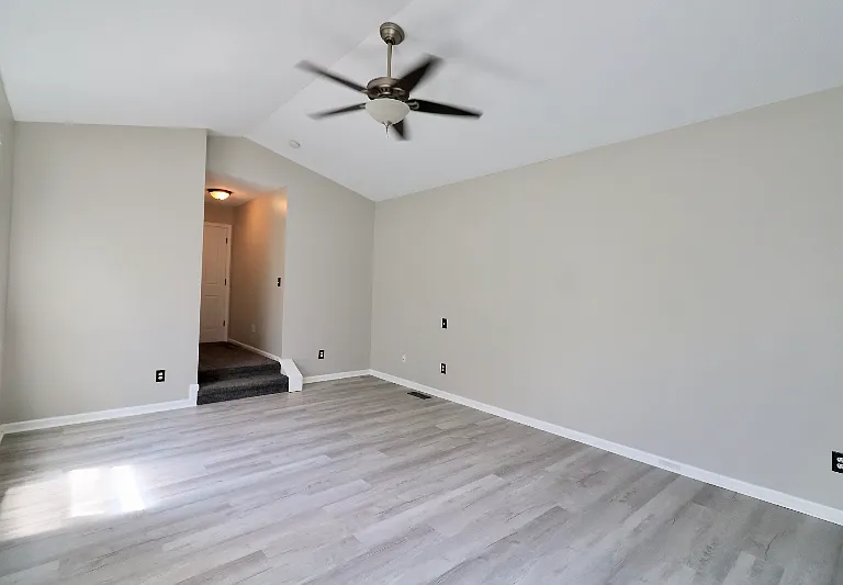 12115 Flagstone Dr — Photo 16