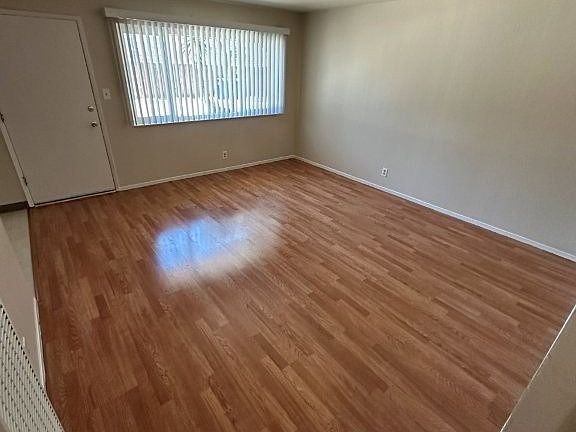 2nd image of 586 Berry Ave APT 3