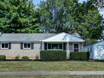 12 Rockaway Dr, Camp Hill, PA, 17011