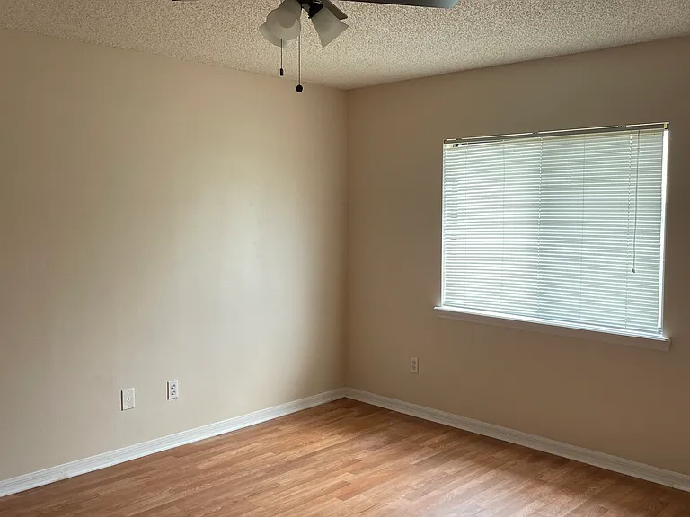 7765 Highchair Ln — Photo 5