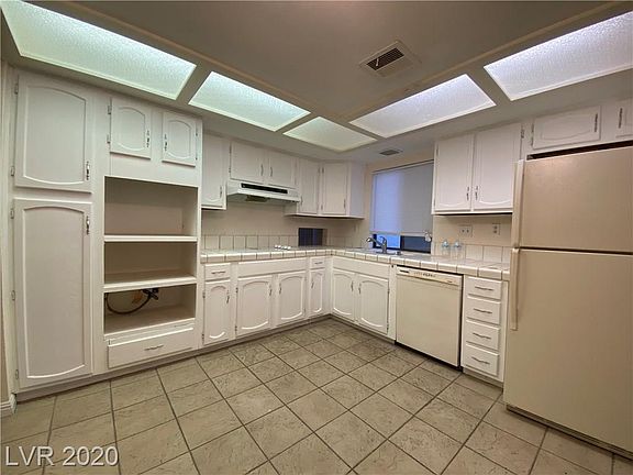 3rd image of 1800 Cameron St