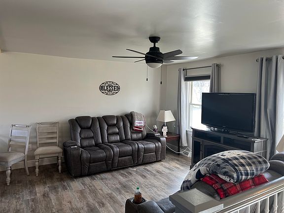 4th image of 1013 Chesley St