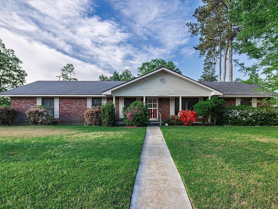 1st image of 2601 Mockingbird Ln