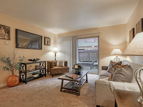 3rd image of 906 Catkin Ct