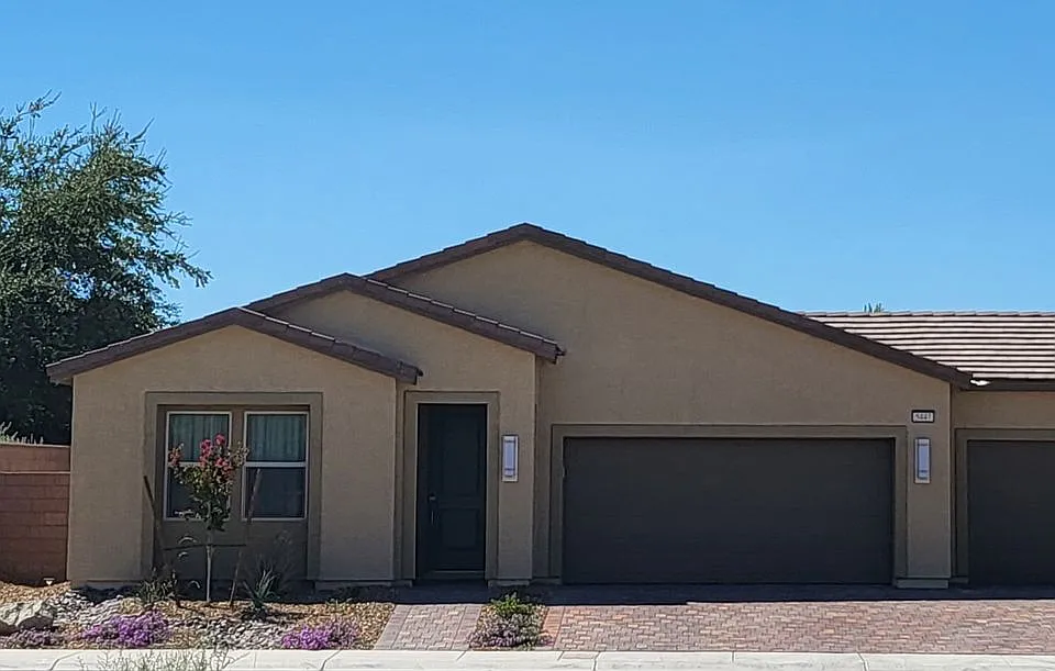 5447 Splendido Ave