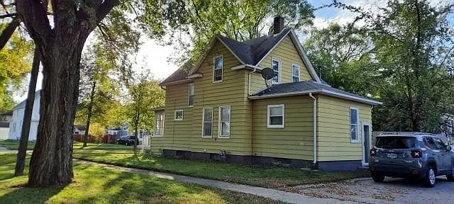 802 Cherry St — Photo 2