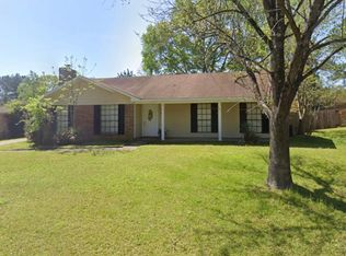 544 Hunters Creek Cir, Madison, MS 39110