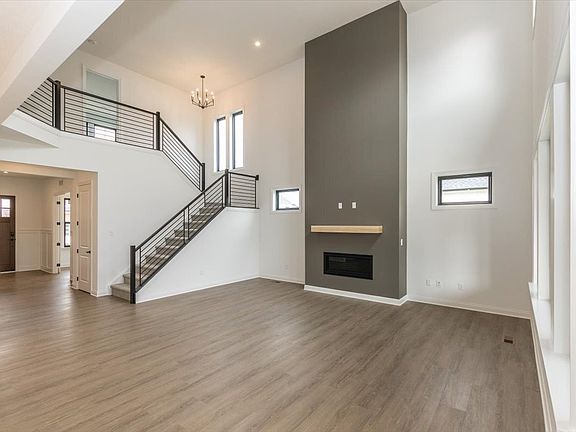 3rd image of 10243 Timberland Dr