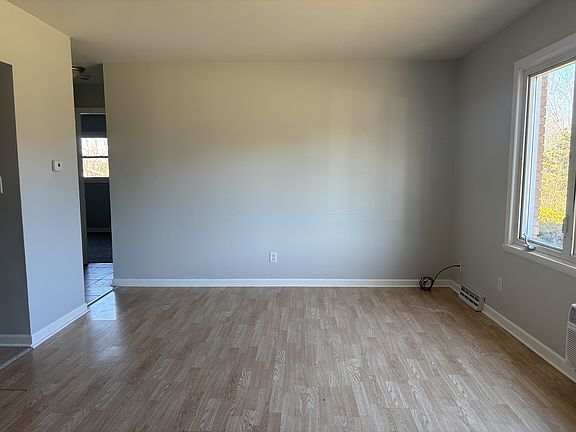 3rd image of 3123 Meriday Ln #1