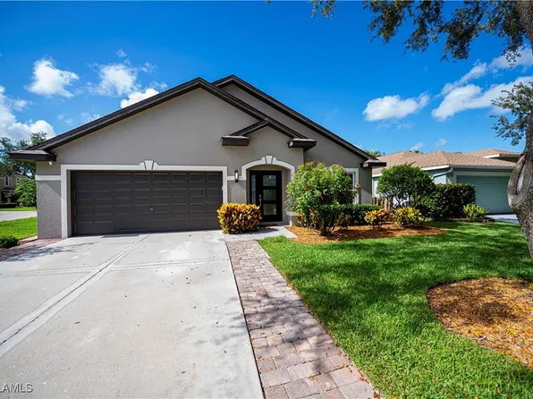 9370 Middle Oak Dr, Fort Myers, FL 33967