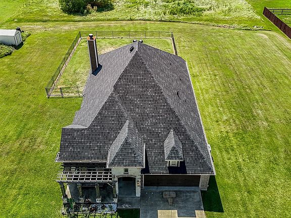 3rd image of 4064 Green Pastures